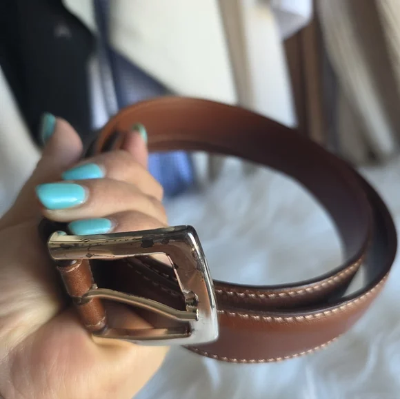 Brooks Brothers Classic Brown Leather Belt - Picture 4 of 8
